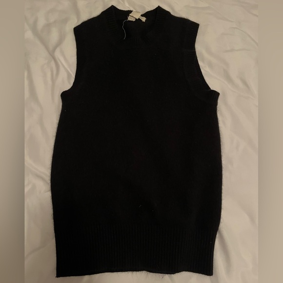 PERFECT CONDITION!! Tsesay 100% Cashmere Sweater Vest - Picture 1 of 2